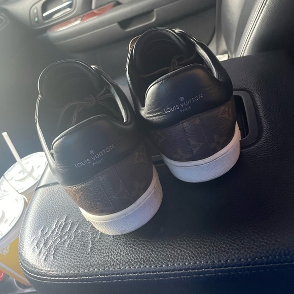 Louis Vuitton shoes - Picture 3 of 4